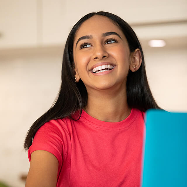 Discreet orthodontic treatment